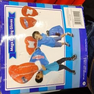 Mega Boxing Gloves blue (inflatable)1